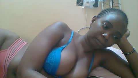 Queen online show from November 29, 2025, 9:29 pm