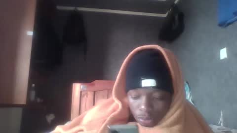 Snapshot of hotguyy001 chatting on February 16, 2025, 4:53 am hotguyy001 online show from February 16, 2025, 4:53 am