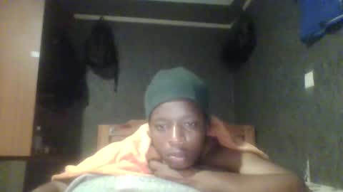 Snapshot of hotguyy001 chatting on February 17, 2025, 1:58 am hotguyy001 online show from February 17, 2025, 1:58 am