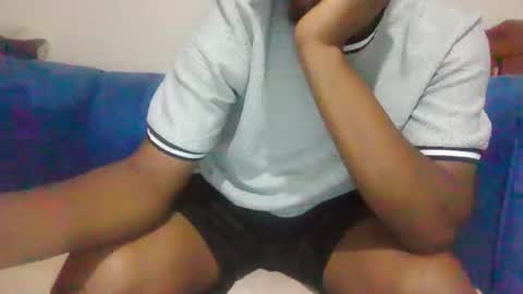 Snapshot of hotguyy001 chatting on September 20, 2025, 3:18 am hotguyy001 online show from September 20, 2025, 3:18 am