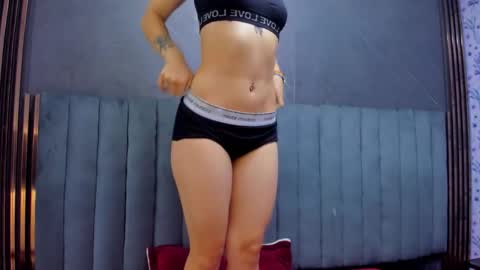 Snapshot of hothannah_ chatting on February 16, 2026, 2:18 am hannah online show from February 16, 2026, 2:18 am