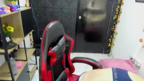 Snapshot of hothannah_ chatting on March 2, 2026, 2:47 am hannah online show from March 2, 2026, 2:47 am