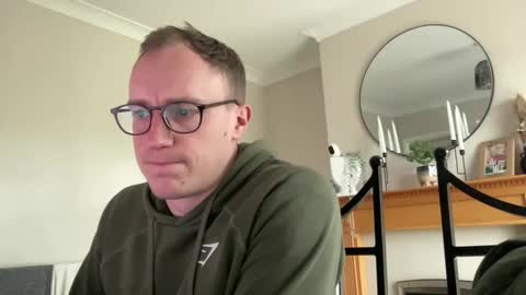 Snapshot of hotholby86 chatting on March 12, 2025, 3:40 pm hotholby86 online show from March 12, 2025, 3:40 pm