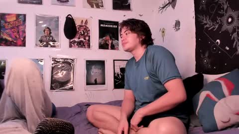 Sam and Nico online show from April 13, 2026, 1:11 am