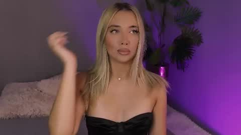 Snapshot of hotjessxx chatting on July 8, 2026, 6:29 am Maria online show from July 8, 2026, 6:29 am