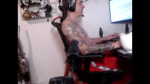 Snapshot of hotkinkytat chatting on February 23, 2025, 7:17 pm hotkinkytat online show from February 23, 2025, 7:17 pm