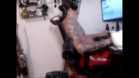 Snapshot of hotkinkytat chatting on February 23, 2025, 10:20 pm hotkinkytat online show from February 23, 2025, 10:20 pm