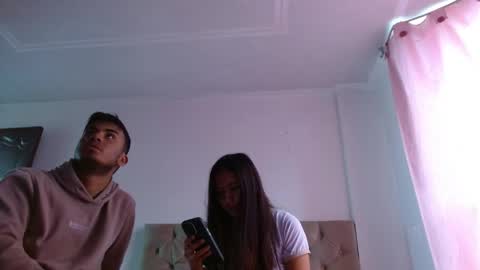 SG LoveCam online show from May 3, 2026, 9:10 pm