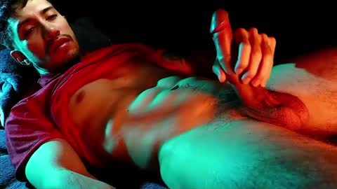 Hotlatinking online show from May 18, 2026, 4:07 am