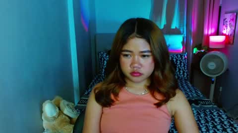 Snapshot of hotlayla_ chatting on February 20, 2025, 1:30 pm Layla online show from February 20, 2025, 1:30 pm