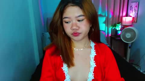 Snapshot of hotlayla_ chatting on March 1, 2025, 11:39 am Layla online show from March 1, 2025, 11:39 am