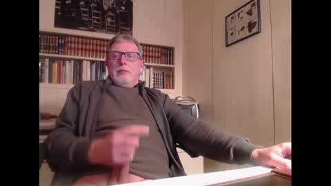 hotlux_54 online show from December 28, 2024, 10:34 pm