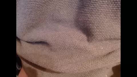 hotlux_54 online show from February 23, 2025, 3:40 pm