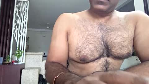 Snapshot of hotm_on_cam chatting on October 23, 2025, 9:52 am hotm_on_cam online show from October 23, 2025, 9:52 am