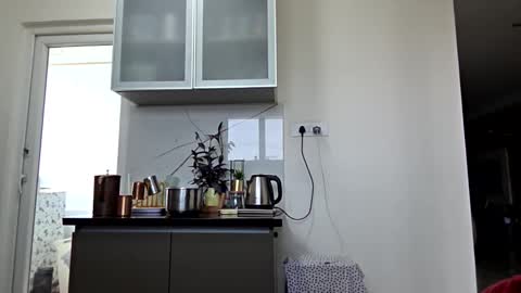 hotm_on_cam online show from November 26, 2025, 6:58 am