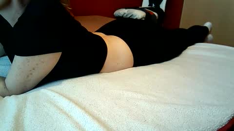 Makenzie online show from March 15, 2026, 1:17 pm