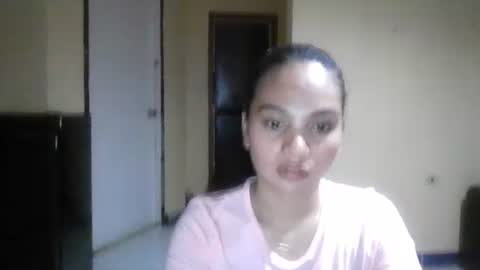 Snapshot of hotmama_independent chatting on October 20, 2025, 1:55 pm hotmama_independent online show from October 20, 2025, 1:55 pm