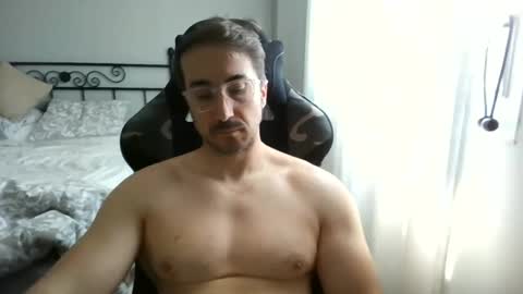 Snapshot of hotman_40_ chatting on April 15, 2026, 10:22 am hotman_40_ online show from April 15, 2026, 10:22 am