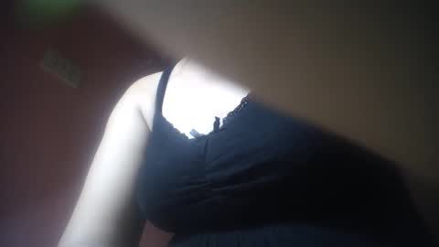 hotmatureladyxxx online show from September 14, 2025, 9:25 pm