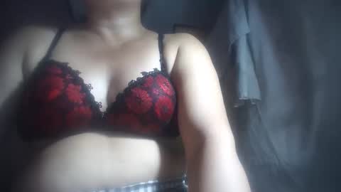 hotmatureladyxxx online show from October 16, 2025, 9:05 pm