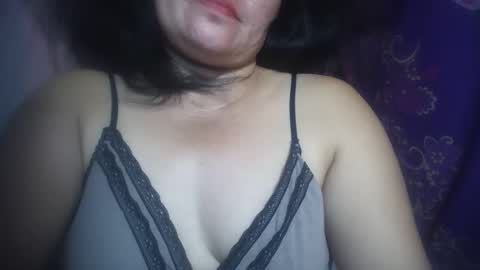 hotmatureladyxxx online show from April 11, 2026, 10:25 pm