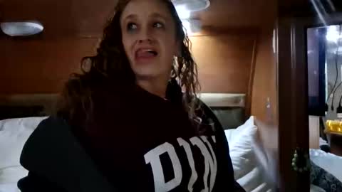 hotmom0610 online show from March 28, 2026, 12:16 pm