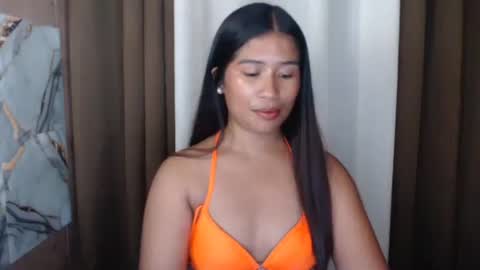 Snapshot of hotmorena_finger chatting on April 19, 2026, 4:28 pm Analiza online show from April 19, 2026, 4:28 pm