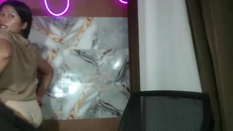 Snapshot of hotmorena_finger chatting on May 15, 2026, 11:01 pm Analiza online show from May 15, 2026, 11:01 pm