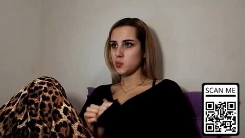 hotmusex online show from December 22, 2025, 1:30 pm