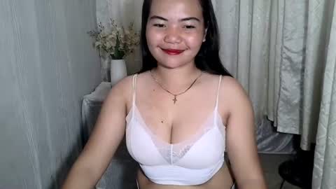 hotness_joy online show from June 14, 2026, 4:36 am