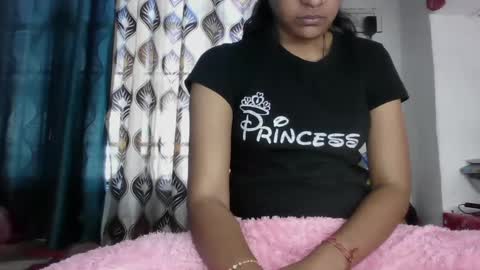 Snapshot of hotnsweetindian chatting on February 1, 2025, 9:21 am lola online show from February 1, 2025, 9:21 am