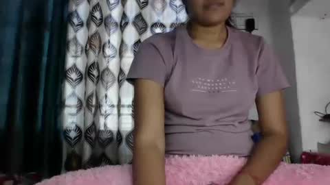 Snapshot of hotnsweetindian chatting on February 15, 2025, 7:06 am lola online show from February 15, 2025, 7:06 am