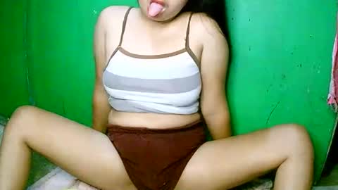 Snapshot of hotpussy_lipsxx69 chatting on March 18, 2026, 6:22 pm hotpussy_lipsxx69 online show from March 18, 2026, 6:22 pm