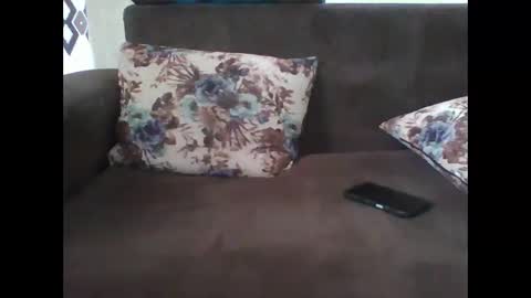 hotrinnah online show from November 27, 2025, 8:49 am