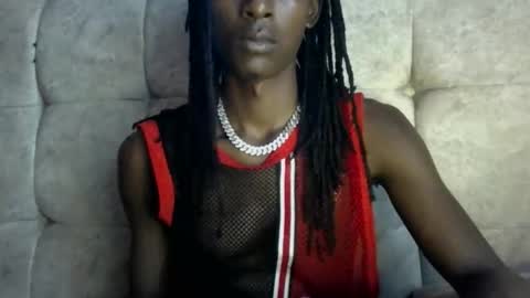 hotshadowx online show from April 11, 2026, 9:57 am