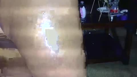 Snapshot of hotshavedoiledcocksocal chatting on February 4, 2025, 12:33 pm HotShavedCockSoCal online show from February 4, 2025, 12:33 pm