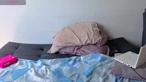 Andres online show from November 1, 2025, 6:43 pm