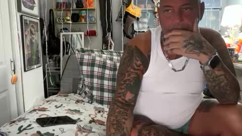 hotstuff775616 online show from December 5, 2025, 2:42 am