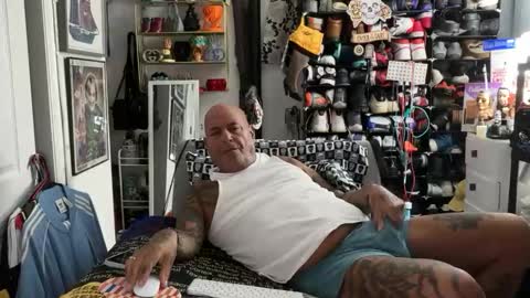 hotstuff775616 online show from January 9, 2026, 2:47 am