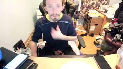 hot online show from November 19, 2025, 5:24 pm