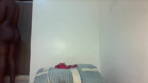 Amalia online show from November 24, 2025, 1:11 pm