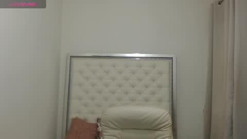 Snapshot of hott_eryka chatting on February 3, 2025, 10:03 am Eryka online show from February 3, 2025, 10:03 am
