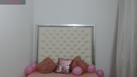 Snapshot of hott_eryka chatting on February 22, 2025, 3:45 am Eryka online show from February 22, 2025, 3:45 am