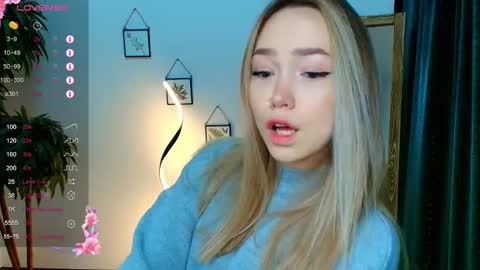 hello Im Eva online show from December 4, 2024, 8:12 am