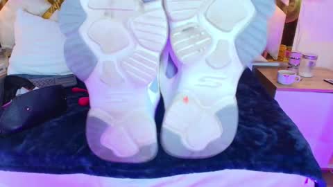 Snapshot of hottest_mature__ chatting on October 12, 2025, 11:20 am Natalie  online show from October 12, 2025, 11:20 am