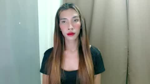 Snapshot of hottest_skinnygirl26 chatting on November 20, 2025, 12:05 pm kitty online show from November 20, 2025, 12:05 pm