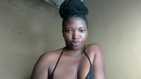 Snapshot of hottie_amor chatting on May 27, 2026, 12:24 pm AMOR online show from May 27, 2026, 12:24 pm