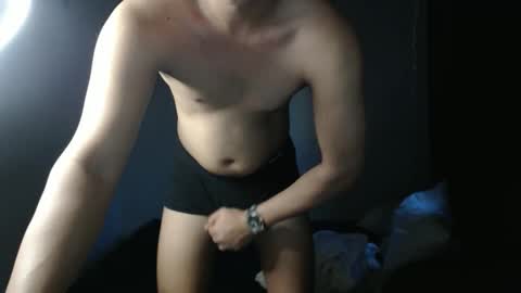 hottie_kyle69 online show from May 28, 2026, 1:58 am