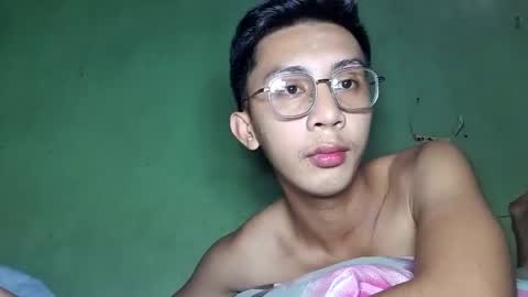 Snapshot of hottie_kylexx chatting on May 27, 2026, 8:55 am Asian creamycumxx online show from May 27, 2026, 8:55 am