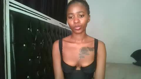 hottie_mistie online show from May 4, 2026, 10:55 am